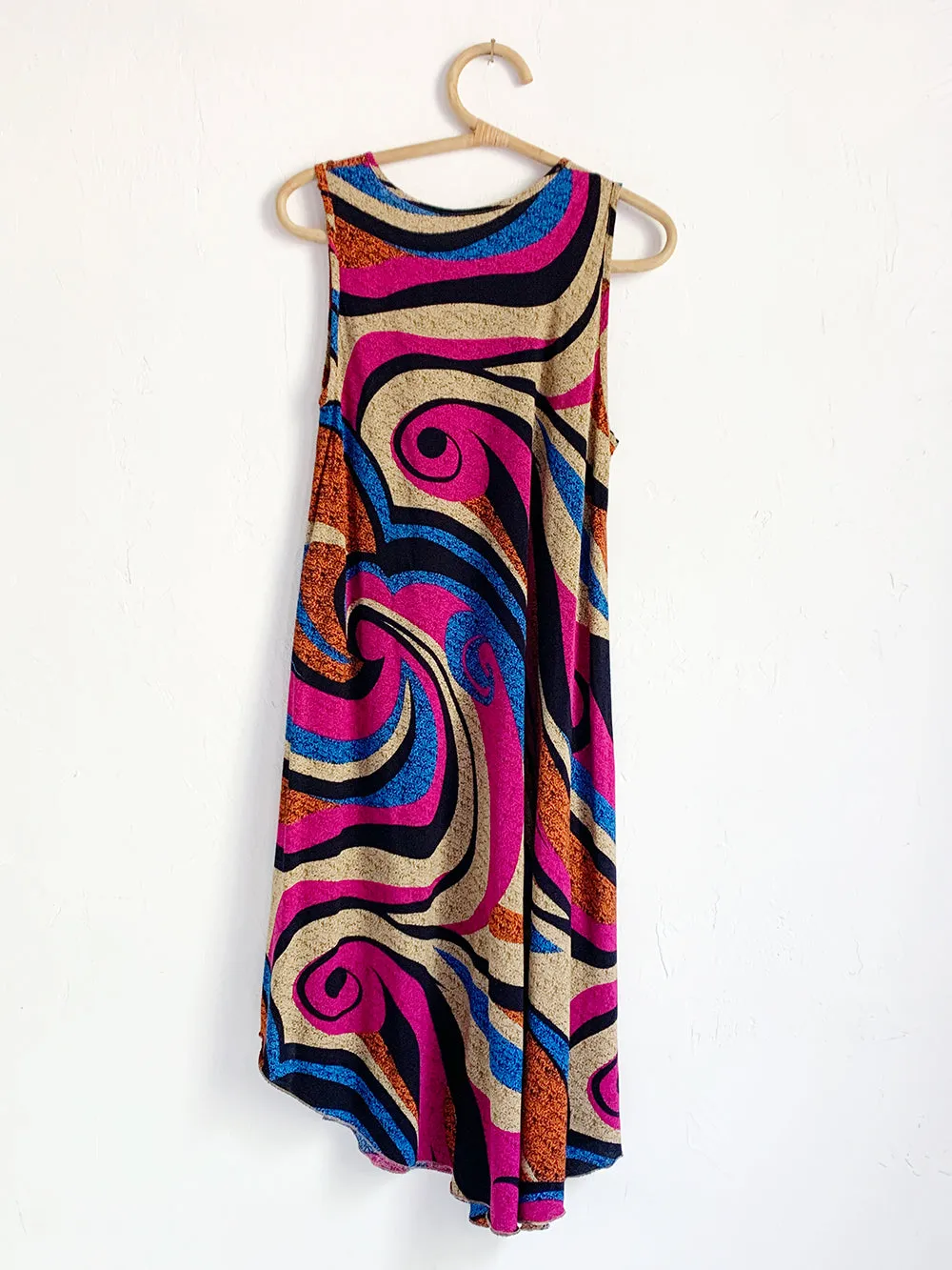 Graphic Swirl Curved Hem Sleeveless Dress