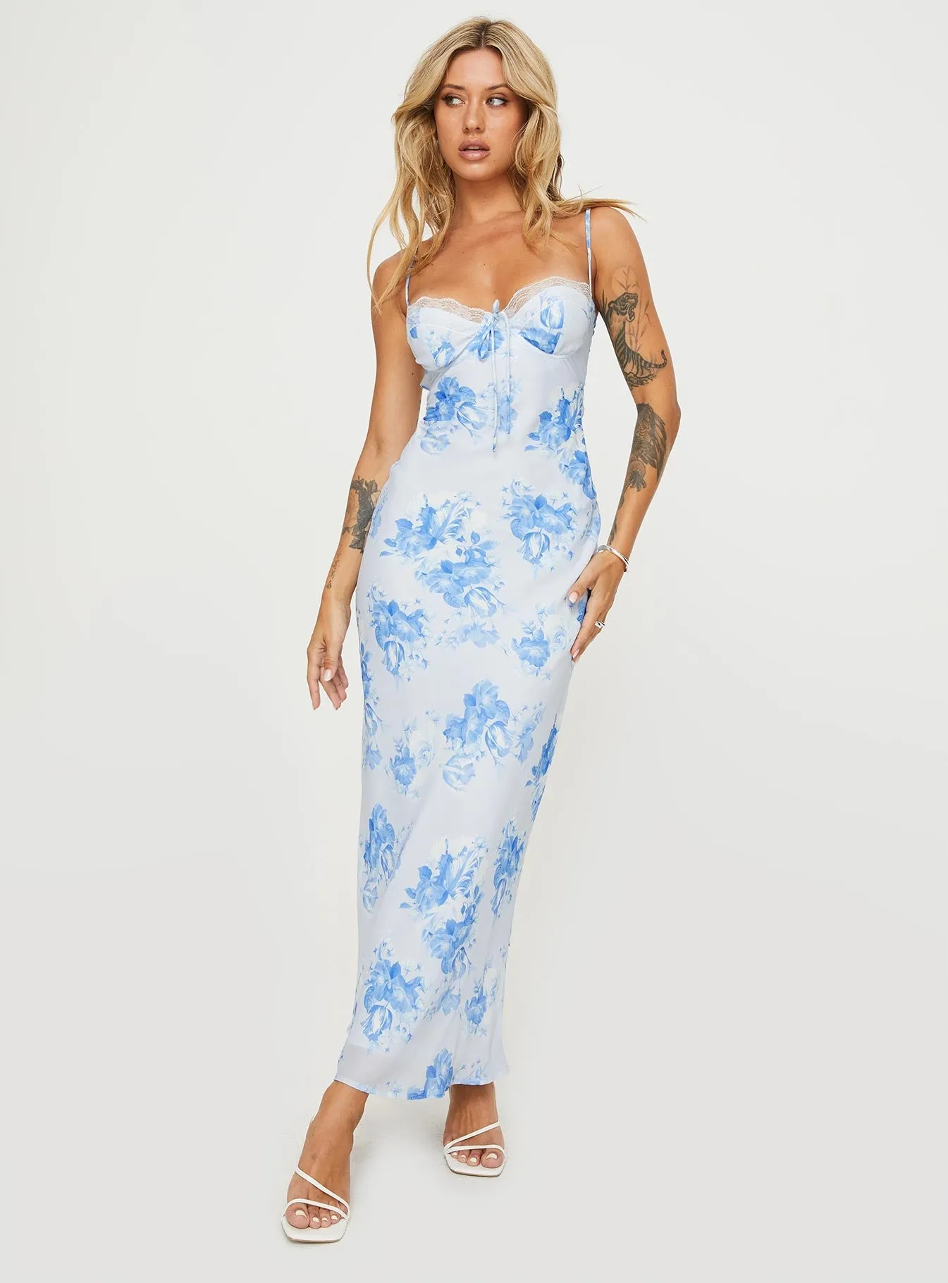 Hamri Maxi Dress White / Blue Floral