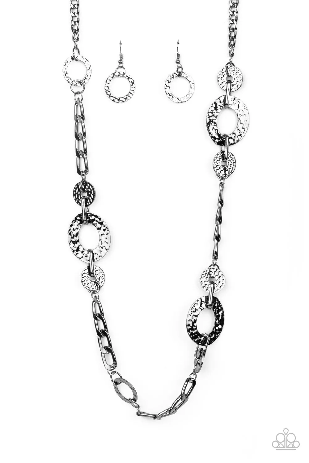 Mechanically Metro - Black ~ Paparazzi Necklace