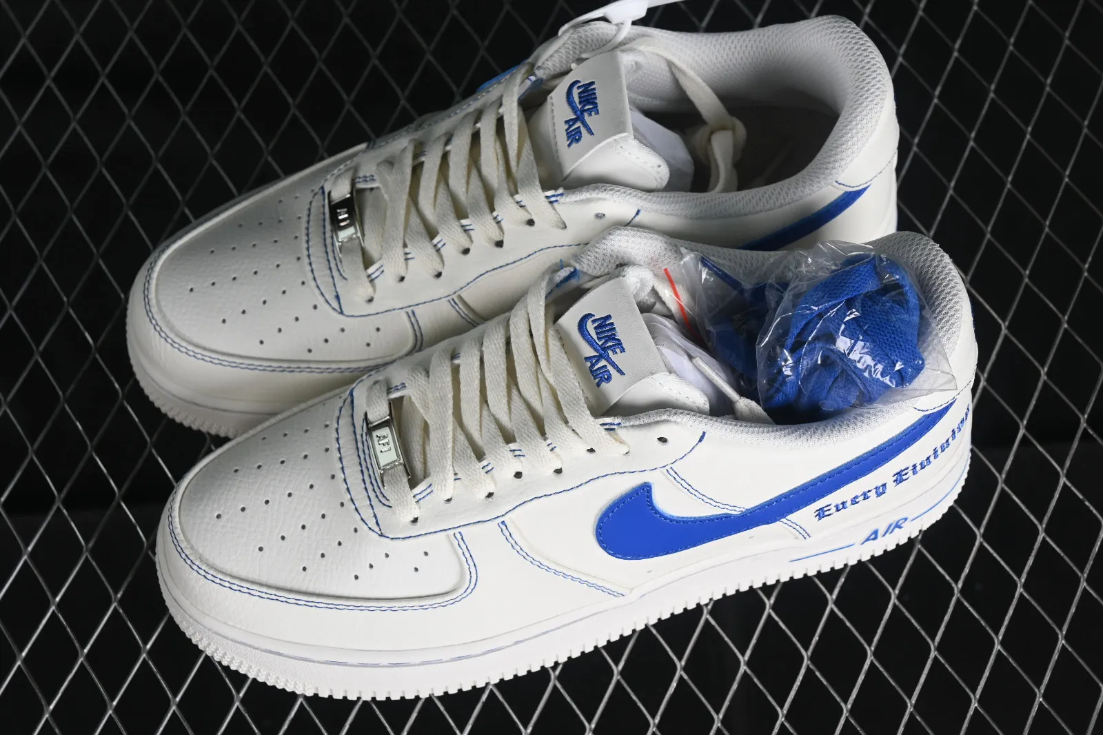 Vlone x Nike Air Force 1 07 Low White Blue AA5360-011