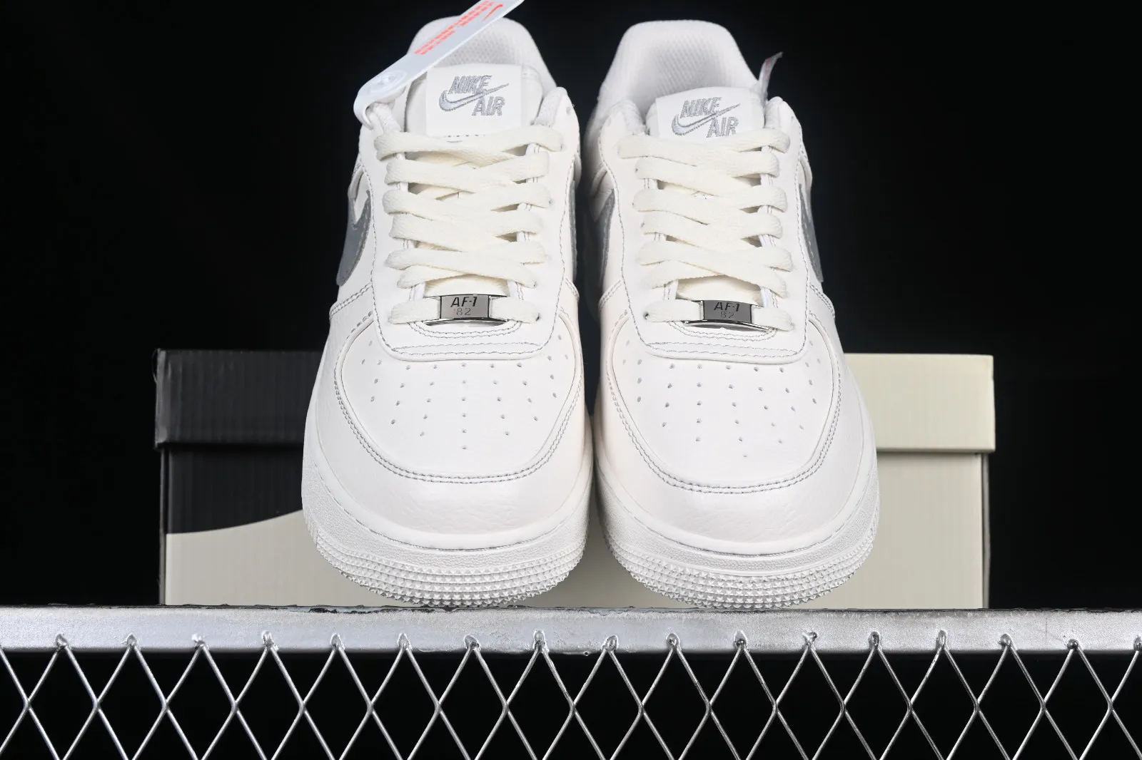 Vlone x Nike Air Force 1 07 Low White Grey AA5360-005